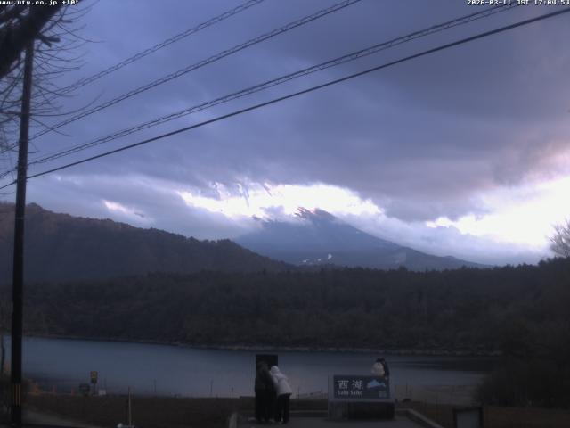 西湖からの富士山
