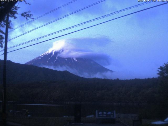 西湖からの富士山