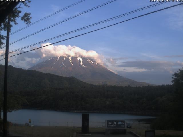西湖からの富士山