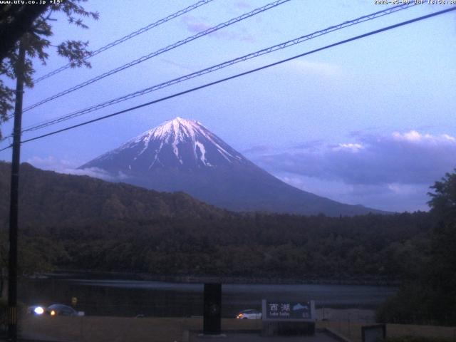 西湖からの富士山