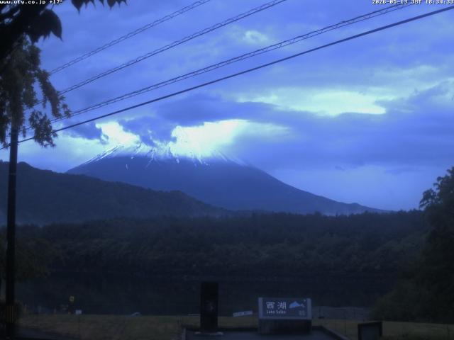 西湖からの富士山