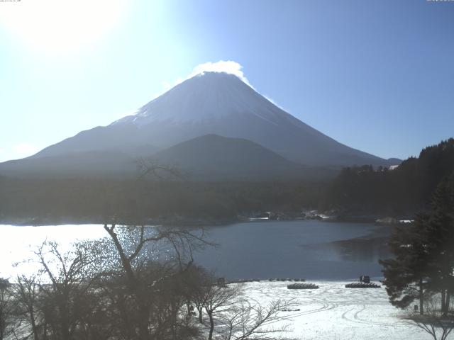 精進湖からの富士山