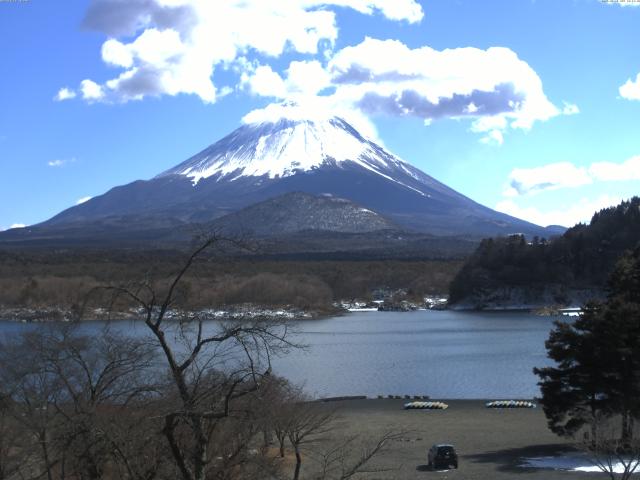 精進湖からの富士山