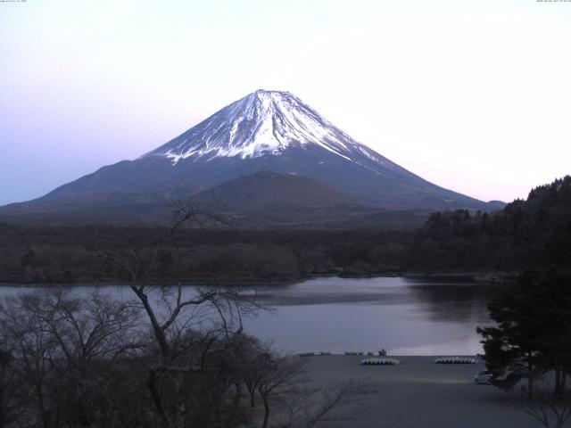 精進湖からの富士山