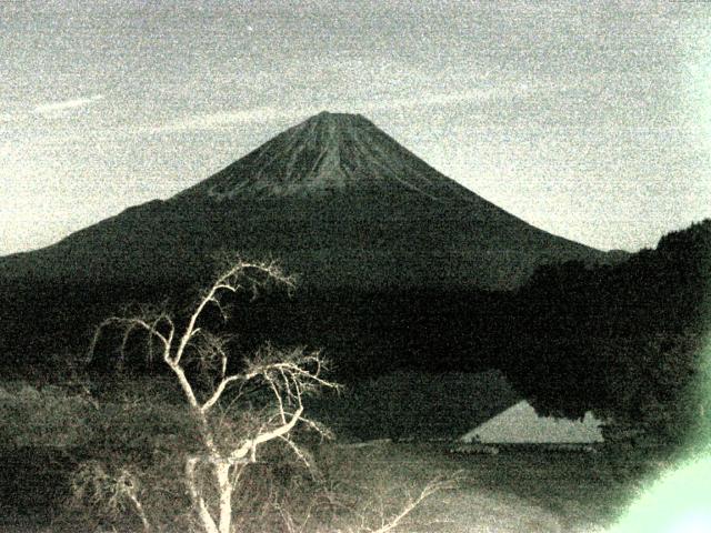 精進湖からの富士山