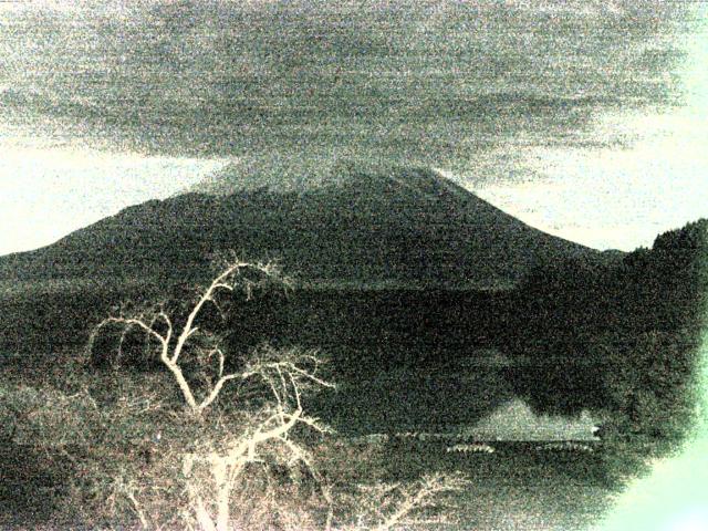 精進湖からの富士山