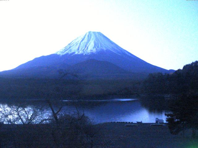 精進湖からの富士山