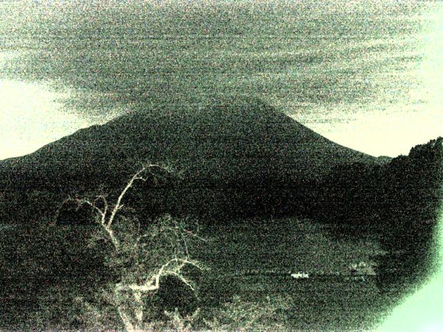 精進湖からの富士山