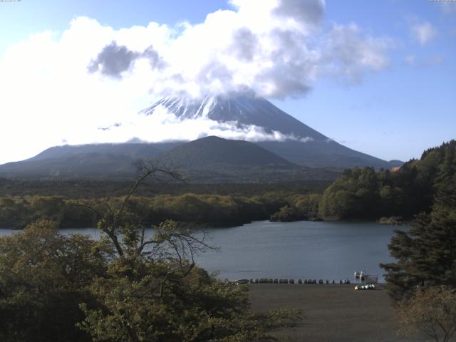 精進湖からの富士山