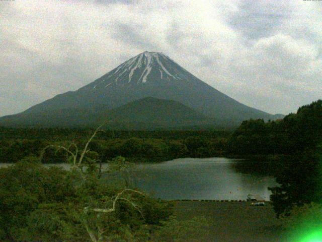 精進湖からの富士山