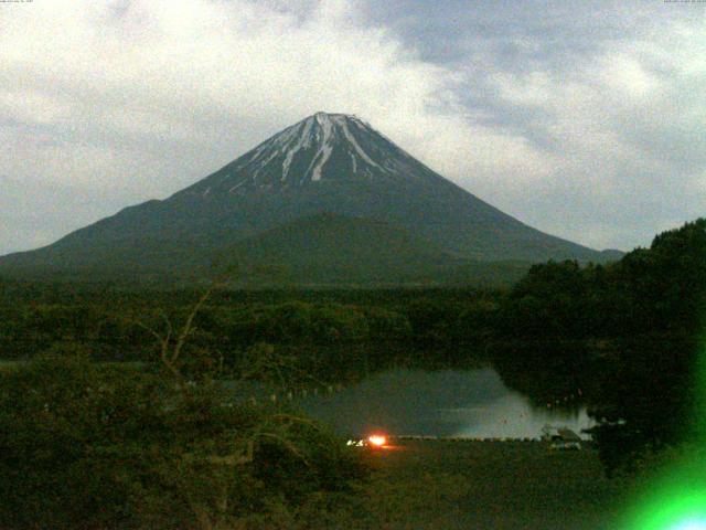 精進湖からの富士山