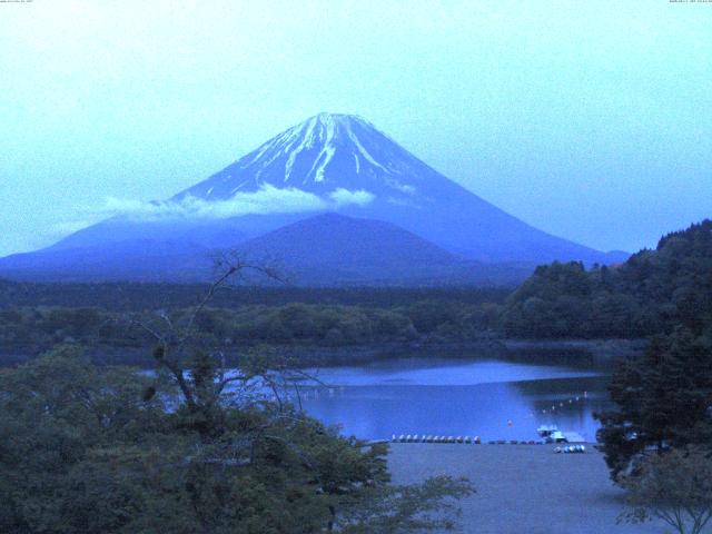 精進湖からの富士山