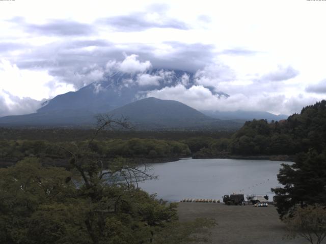 精進湖からの富士山