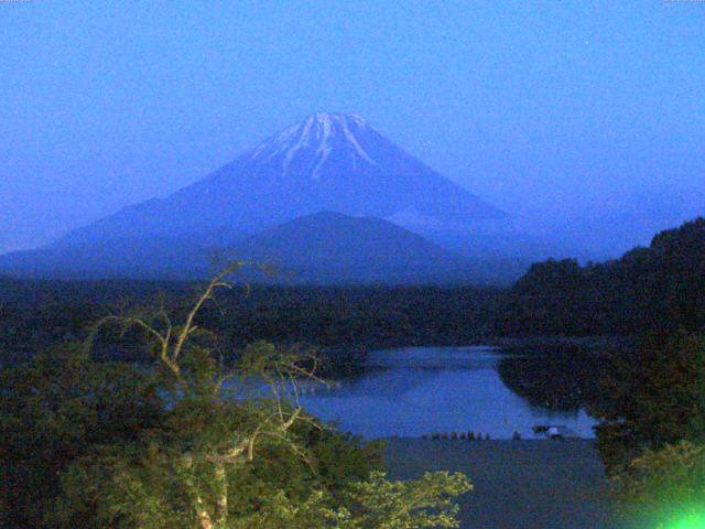 精進湖からの富士山