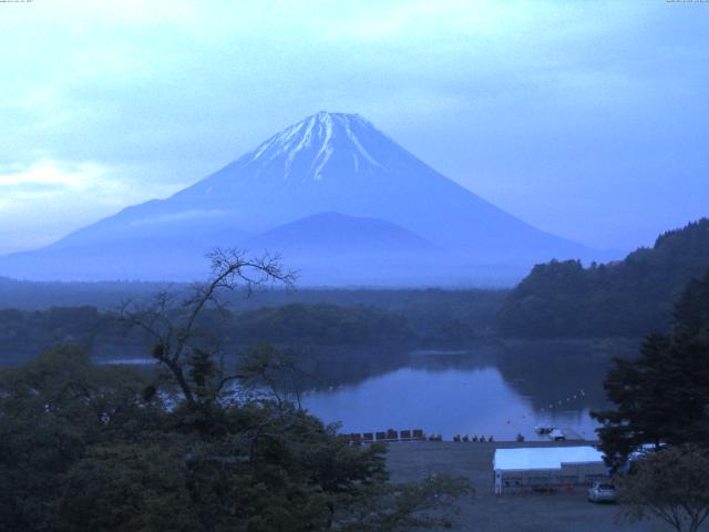 精進湖からの富士山
