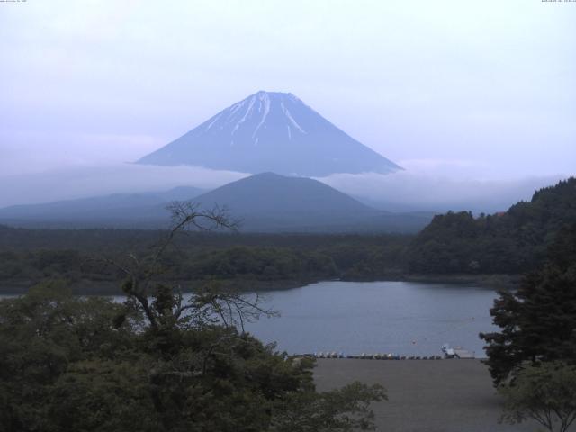 精進湖からの富士山