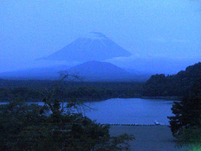 精進湖からの富士山