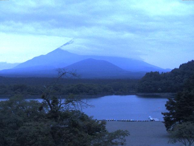 精進湖からの富士山