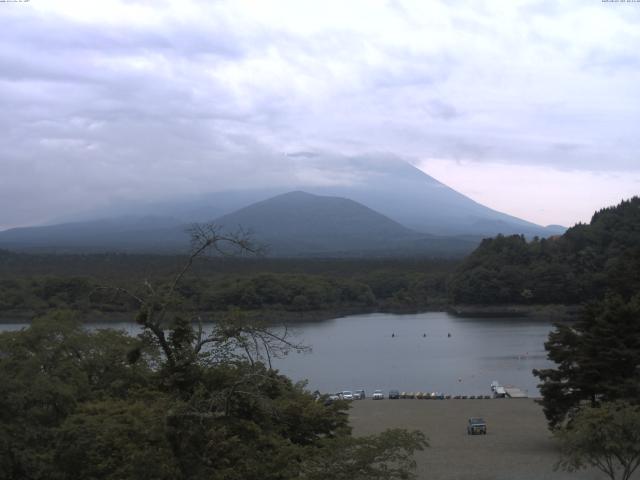 精進湖からの富士山