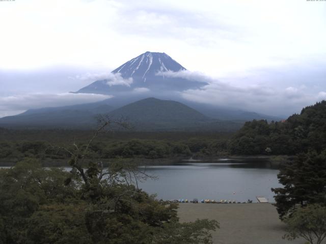 精進湖からの富士山