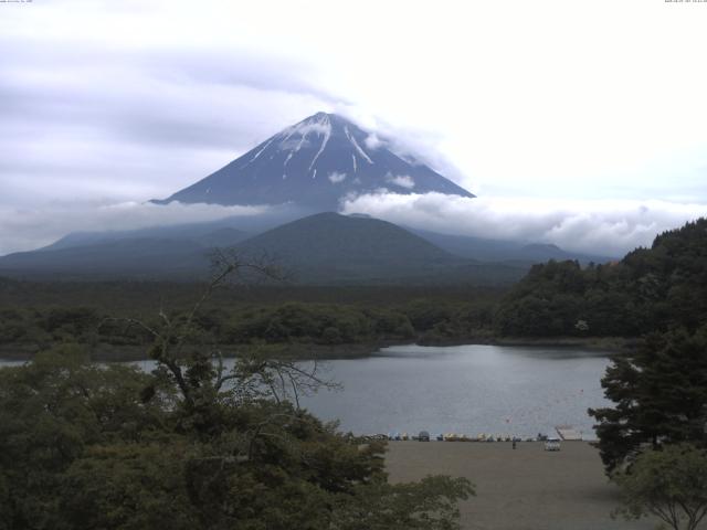 精進湖からの富士山