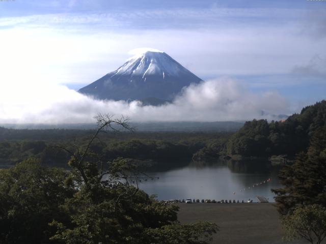 精進湖からの富士山