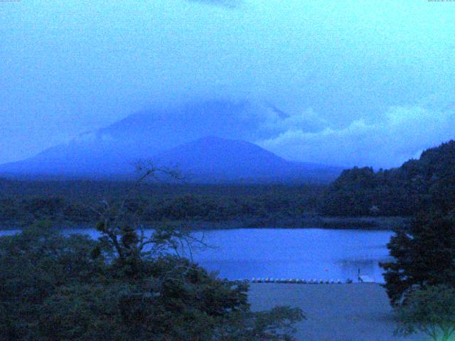 精進湖からの富士山