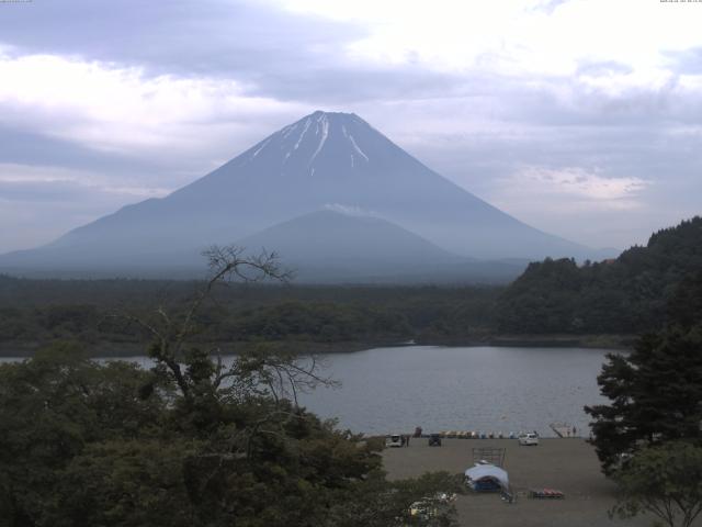 精進湖からの富士山