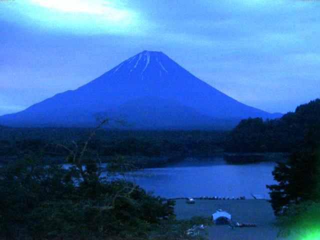 精進湖からの富士山