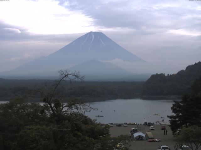 精進湖からの富士山