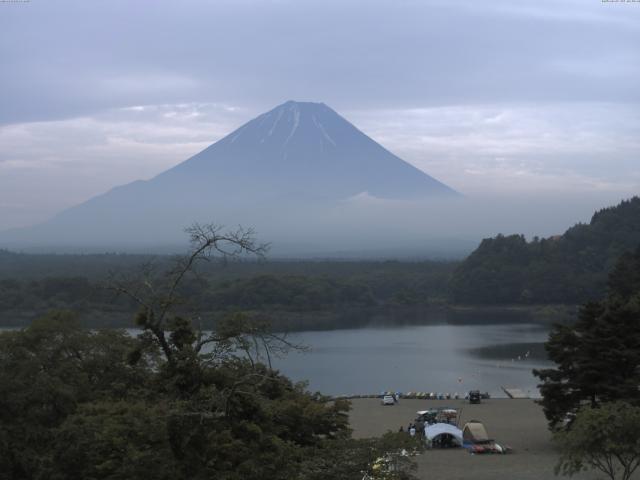 精進湖からの富士山