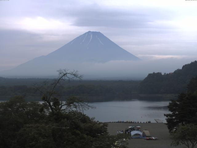 精進湖からの富士山