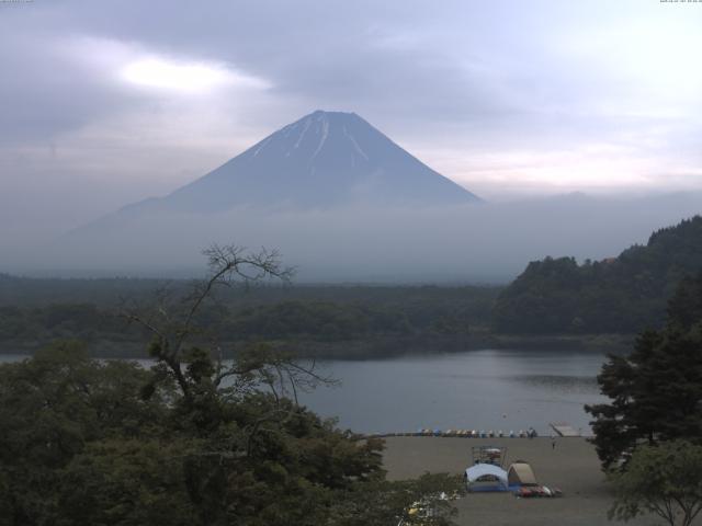 精進湖からの富士山