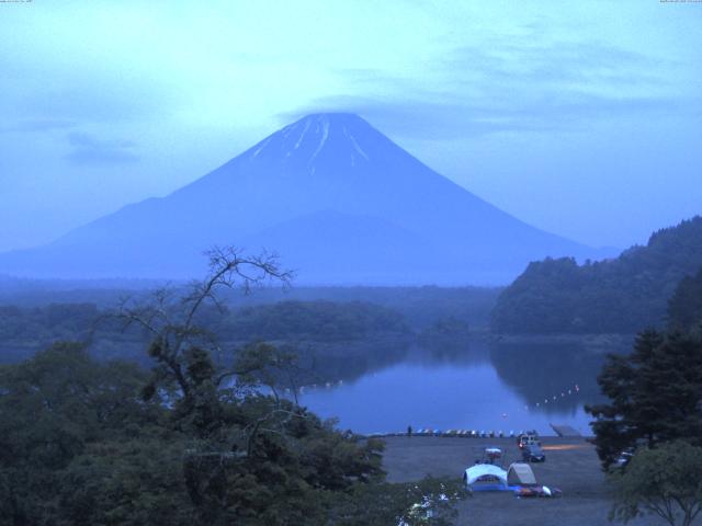 精進湖からの富士山