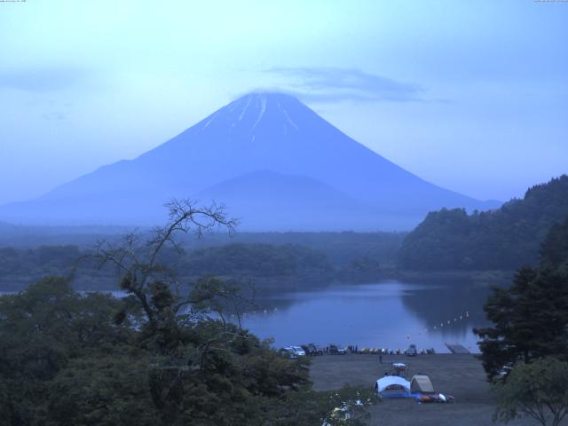 精進湖からの富士山