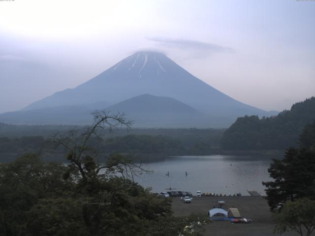 精進湖からの富士山