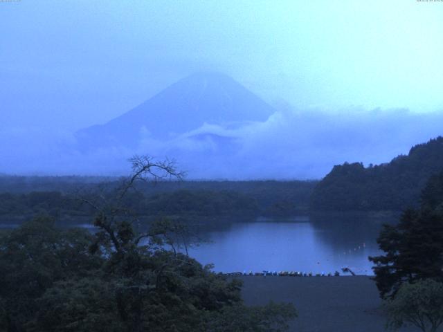 精進湖からの富士山