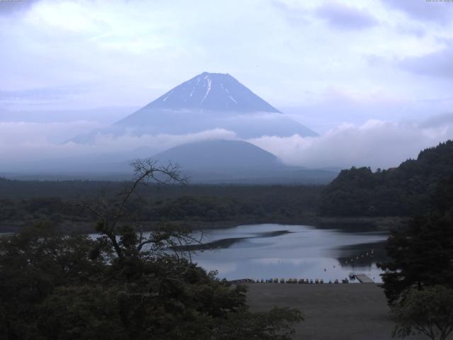 精進湖からの富士山