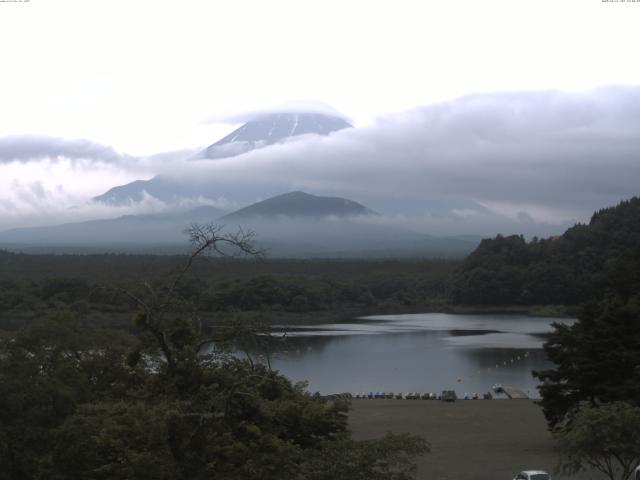 精進湖からの富士山