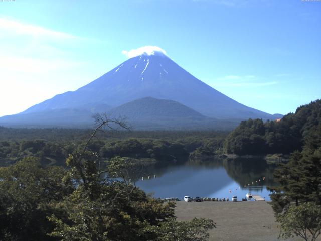 精進湖からの富士山