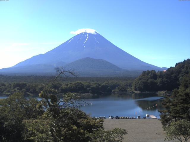 精進湖からの富士山