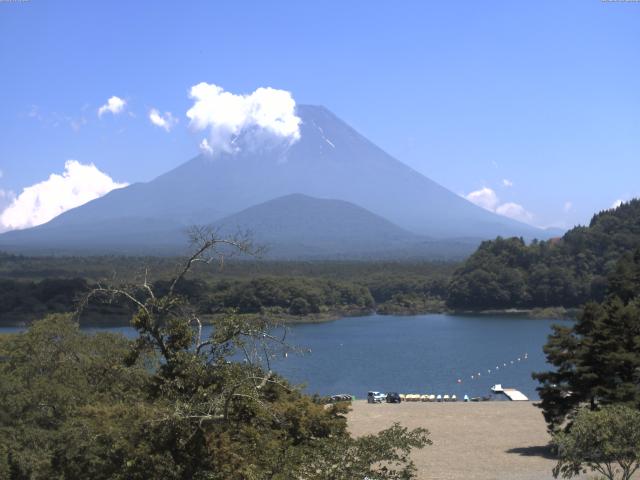精進湖からの富士山