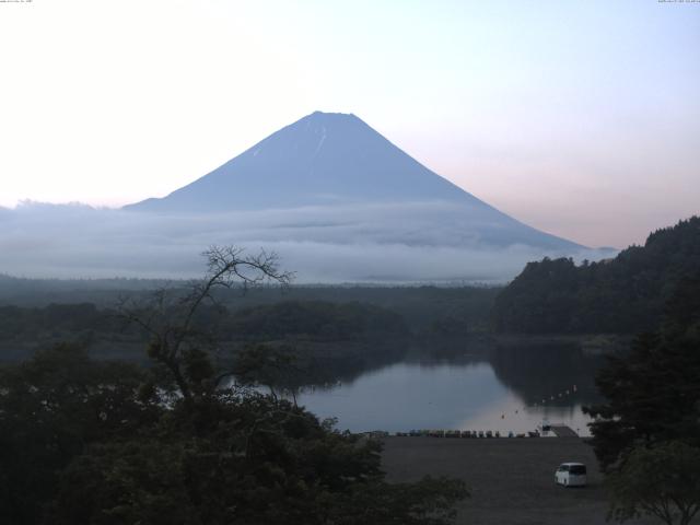 精進湖からの富士山