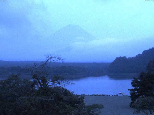 精進湖からの富士山