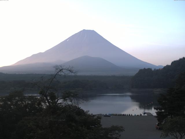精進湖からの富士山