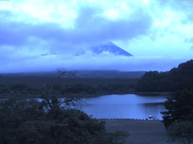 精進湖からの富士山