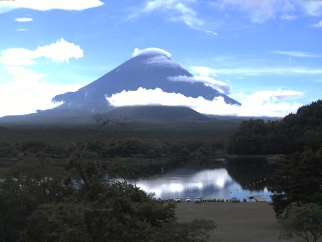 精進湖からの富士山