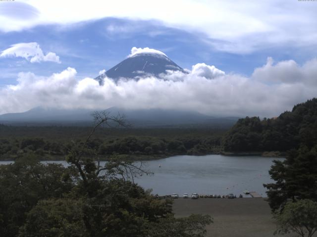 精進湖からの富士山