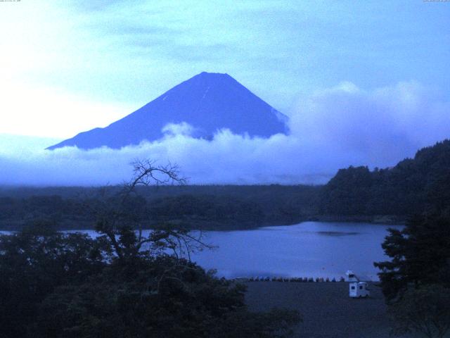 精進湖からの富士山