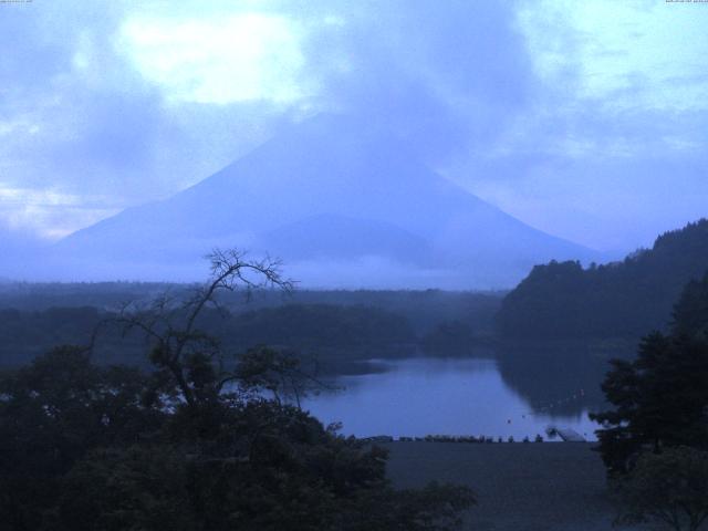 精進湖からの富士山